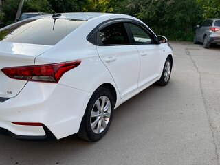 2017 Hyundai Solaris II, белый, 1050000 рублей, вид 4