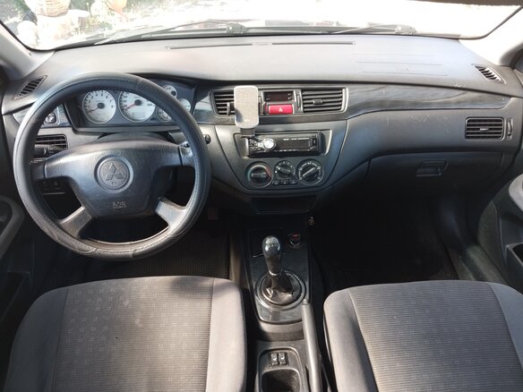 2004 Mitsubishi Lancer IX, серый, 400000 рублей - вид 8