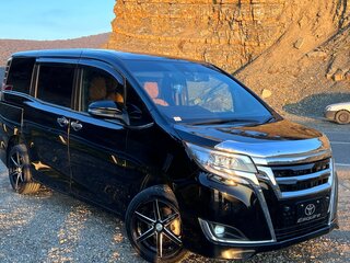 2019 Toyota Esquire I Рестайлинг, чёрный, 2599999 рублей, вид 3