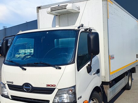 2018 Toyota Hino, белый, 2150000 рублей, вид 1