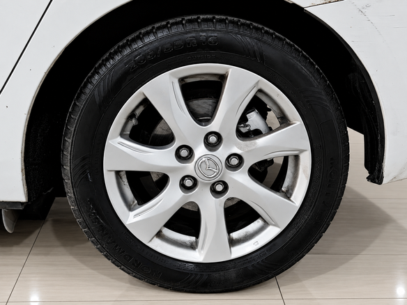 2011 Mazda 3 II (BL) Рестайлинг, белый, 725000 рублей - вид 14