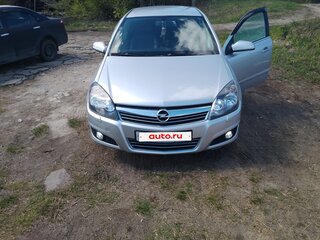 2008 Opel Astra H Рестайлинг, серебристый, 440000 рублей, вид 1