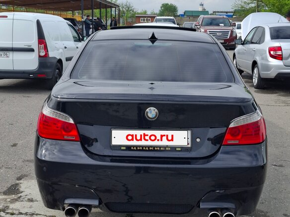 2005 BMW 5 серии 530i V (E60/E61), чёрный, 1500000 рублей - вид 4