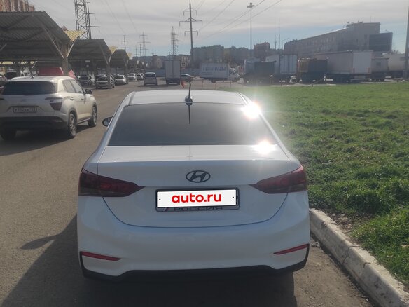 2019 Hyundai Solaris II, белый, 1550000 рублей - вид 5