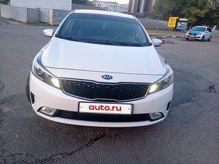 2018 Kia Cerato III Рестайлинг (Classic), белый, 1600000 рублей, вид 3