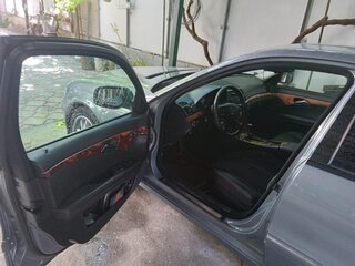 2007 Mercedes-Benz E-Класс 230 III (W211, S211) Рестайлинг, серый, 1300000 рублей, вид 3