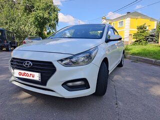 2017 Hyundai Solaris II, белый, 890000 рублей, вид 3