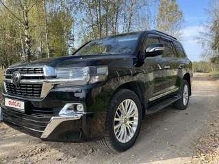 2016 Toyota Land Cruiser 200 Series Рестайлинг 2, чёрный, 4500000 рублей, вид 1
