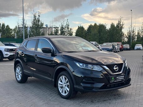 2021 Nissan Qashqai II Рестайлинг, чёрный, 2050000 рублей, вид 2