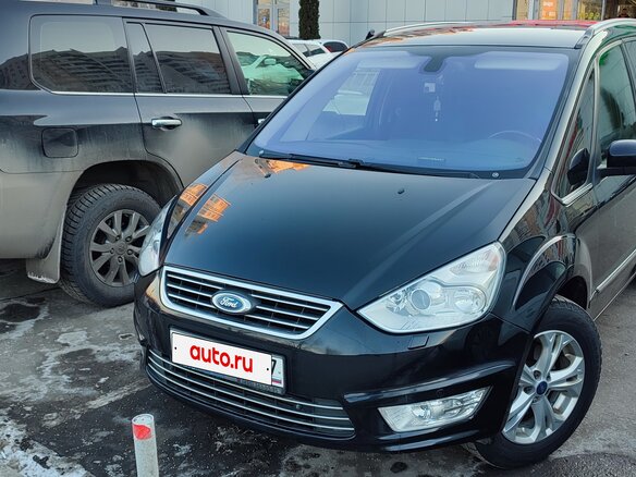 2013 Ford Galaxy II Рестайлинг, чёрный, 1750000 рублей - вид 1