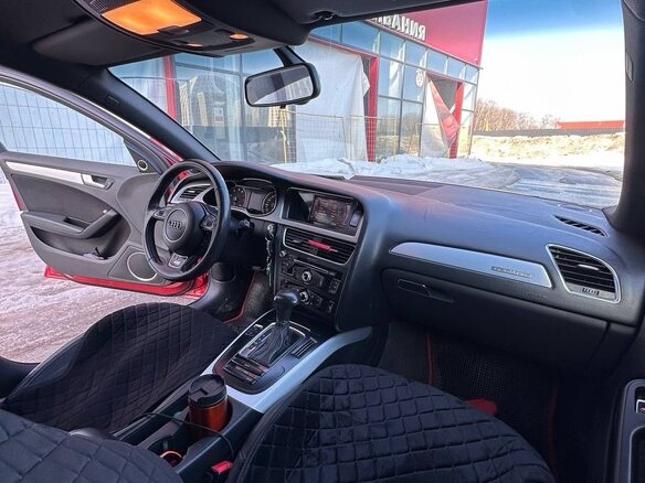 2012 Audi A4 IV (B8) Рестайлинг, красный, 1199000 рублей - вид 4