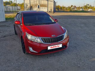 2013 Kia Rio III, красный, 899999 рублей, вид 1