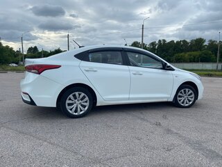 2019 Hyundai Solaris II, белый, 1100000 рублей, вид 5