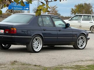 1993 BMW 7 серии 730i II (E32), синий, 1100000 рублей, вид 2