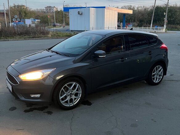 2017 Ford Focus III Рестайлинг, серый, 950000 рублей - вид 7