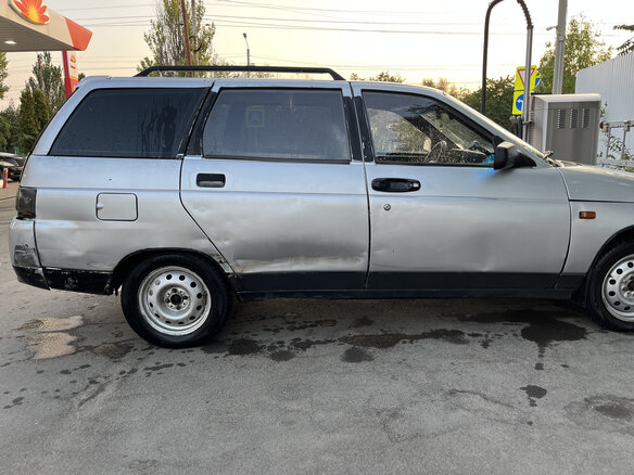 2003 Lada (ВАЗ) 2111, серебристый, 105000 рублей - вид 4
