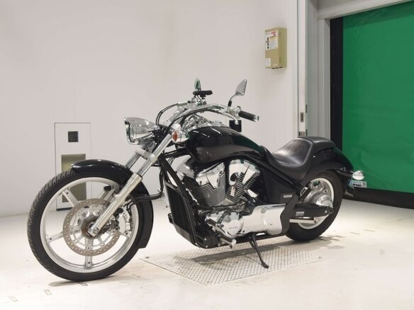 2010 Honda VT 1300CS Sabre, чёрный - вид 33