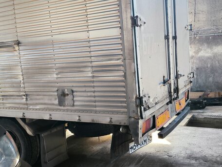 1995 Fuso (Mitsubishi) Canter, белый, 950000 рублей, вид 2