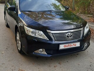2012 Toyota Camry VII (XV50), серый, 1820000 рублей, вид 1