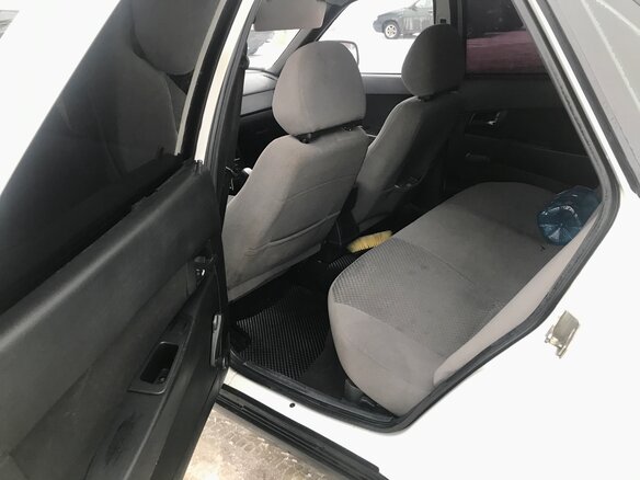 2010 Lada (ВАЗ) Priora I, белый, 380000 рублей - вид 8