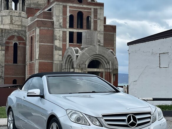 2010 Mercedes-Benz E-Класс 200 5G-Tronic IV (W212, S212, C207), серый, 2350000 рублей - вид 3