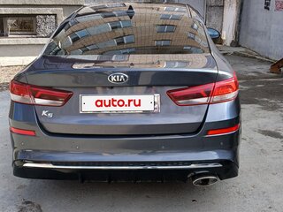 2019 Kia K5 II, серый, 1920000 рублей, вид 4