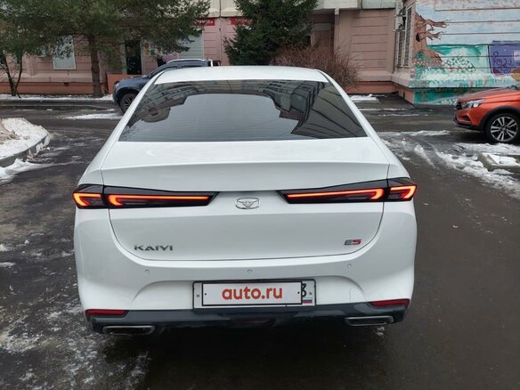 2023 Kaiyi E5, белый, 1270000 рублей - вид 2