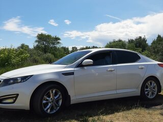 2013 Kia Optima III Рестайлинг, белый, 1300000 рублей, вид 5