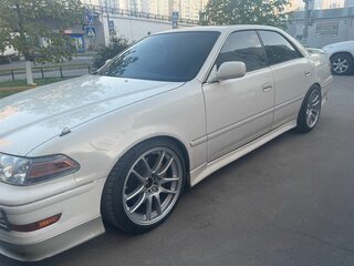 1998 Toyota Mark II VIII (X100), белый, 2000000 рублей, вид 3