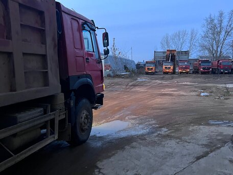 2012 Sinotruk Howo HW76, красный, 1600000 рублей, вид 1
