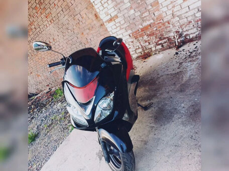 2008 Honda Forza, красный, 160000 рублей, вид 3