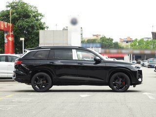 2026 Audi Q6 45 TFSI, чёрный, 5990000 рублей, вид 4