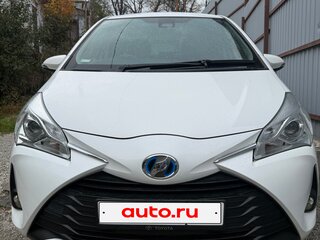 2019 Toyota Vitz III (XP130) Рестайлинг, белый, 1439000 рублей, вид 1