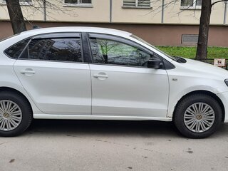 2020 Volkswagen Polo V Рестайлинг, белый, 780000 рублей, вид 3