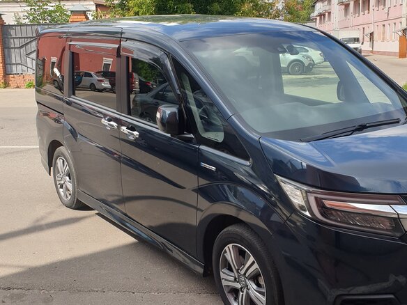 2019 Honda Stepwgn Spada V Рестайлинг, зелёный, 3150000 рублей - вид 5