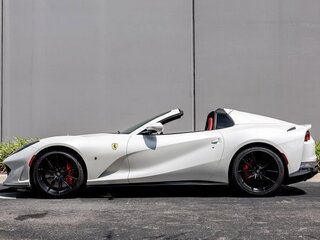 2022 Ferrari 812 GTS, белый, 39681301 рублей, вид 4