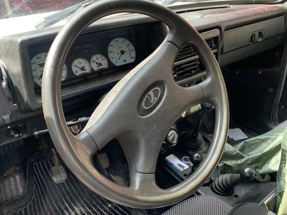 2009 Lada (ВАЗ) 2131 (4x4) I, серебристый, 375000 рублей - вид 4