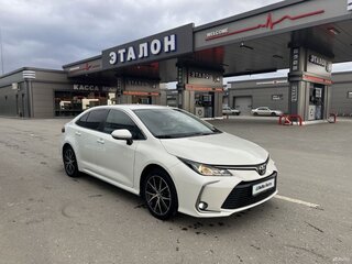 2019 Toyota Corolla XII (E210), белый, 2050000 рублей, вид 2