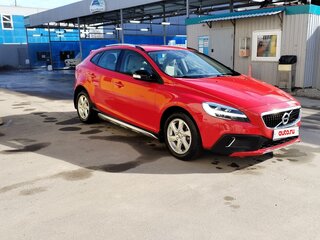 2018 Volvo V40 Cross Country I Рестайлинг, красный, 2200000 рублей, вид 4