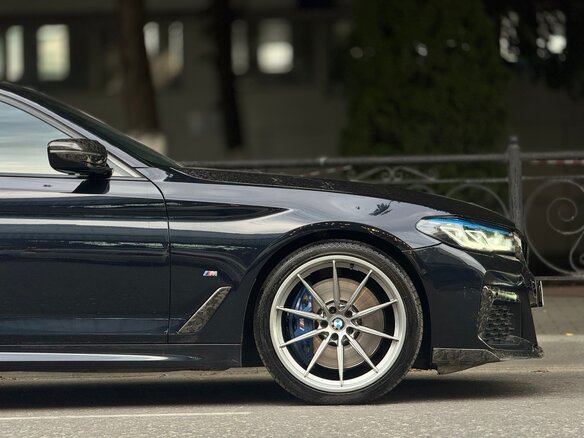 2020 BMW 5 серии 530d VII (G30/G31/G38) Рестайлинг, синий, 6750000 рублей - вид 12