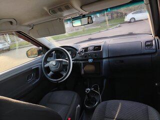 2010 Skoda Fabia II Рестайлинг, пурпурный, 620000 рублей, вид 5