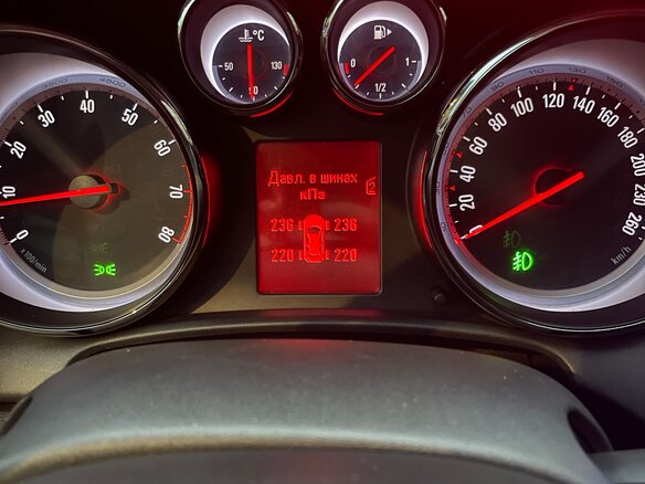 2011 Opel Astra J, белый, 850000 рублей - вид 22