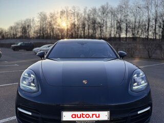 2019 Porsche Panamera 4 Sport Turismo II, синий, 7100000 рублей, вид 3