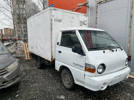 2006 Hyundai Porter, белый, 380000 рублей, вид 2