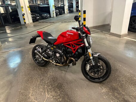 2019 Ducati Monster 821, красный, 1199000 рублей, вид 2