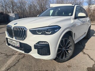 2019 BMW X5 30d IV (G05/G18), белый, 6600000 рублей, вид 2