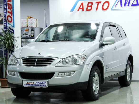 2010 SsangYong Kyron I Рестайлинг, серебристый - вид 1