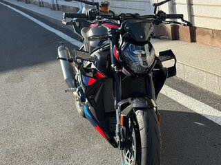 2024 BMW M 1000 R, чёрный, 2350000 рублей, вид 2