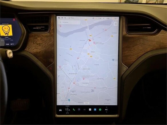 2018 Tesla Model X 100D I, серый, 3011172 рублей - вид 17