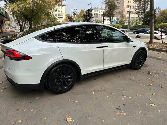 2017 Tesla Model X 90D I, белый, 3790000 рублей - вид 29